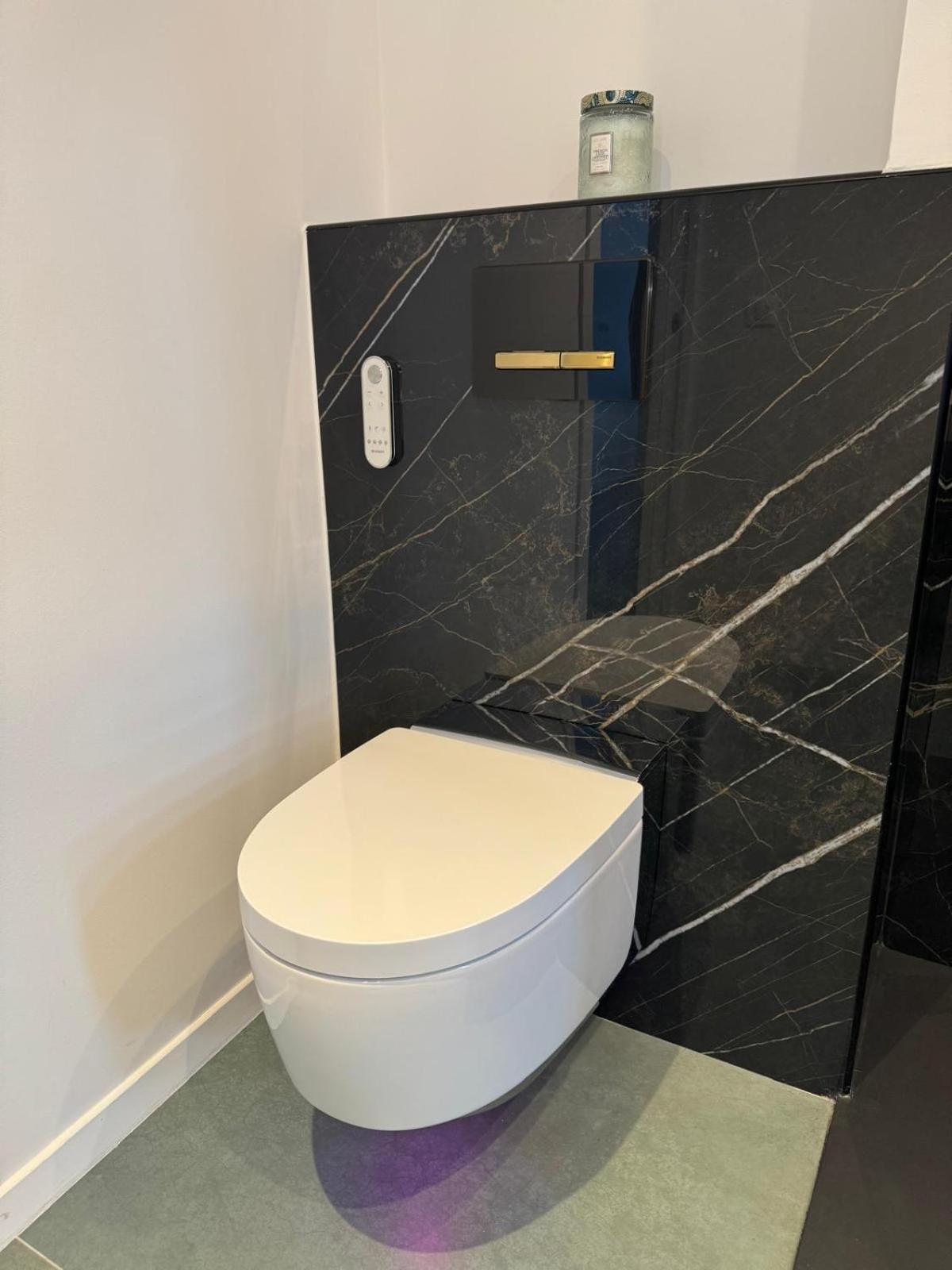 Modern Green & White - Apartments T3 60M2 Annecy - Parking Prive - Wifi - Netflix Esterno foto